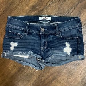 Hollister shorts size 5/27